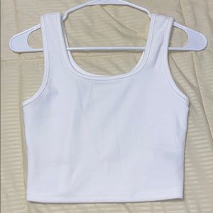 White ribbed crop tank top